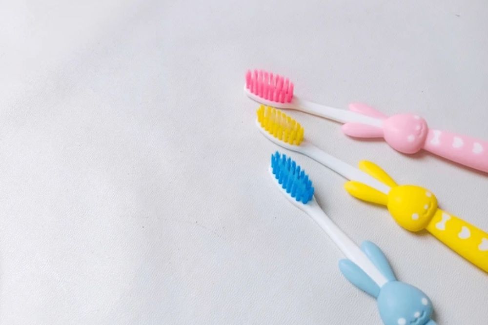 how to choose the right toothbrush for your child